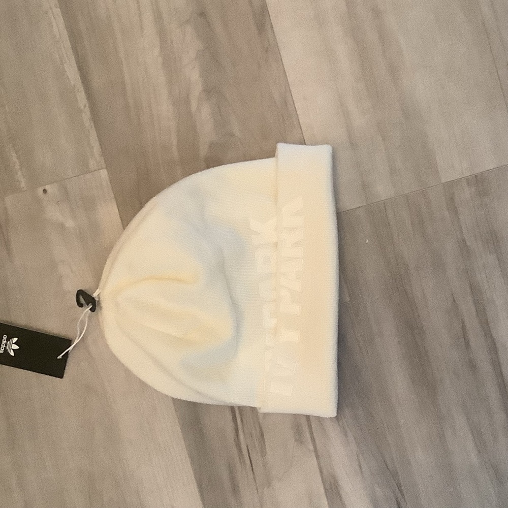 Icy park hat
